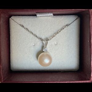 COPY - Helzberg pearl necklace
